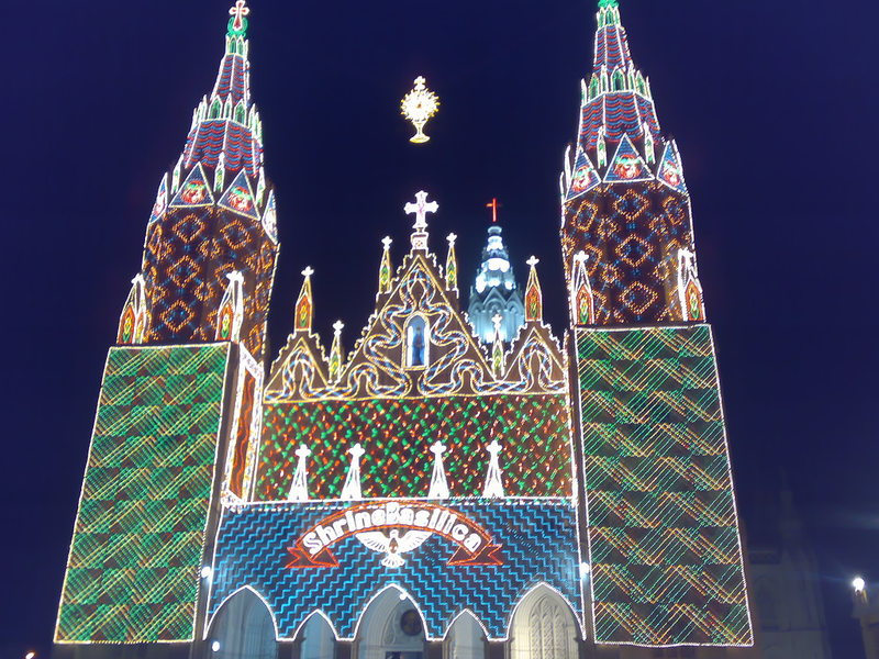 Illustration for article titled Some of the weirdest and most beautiful church decorations of all time